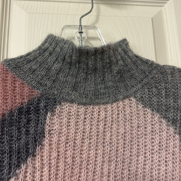 New with tags. Alberta Ferretti mock neck sweater - Picture 5 of 7